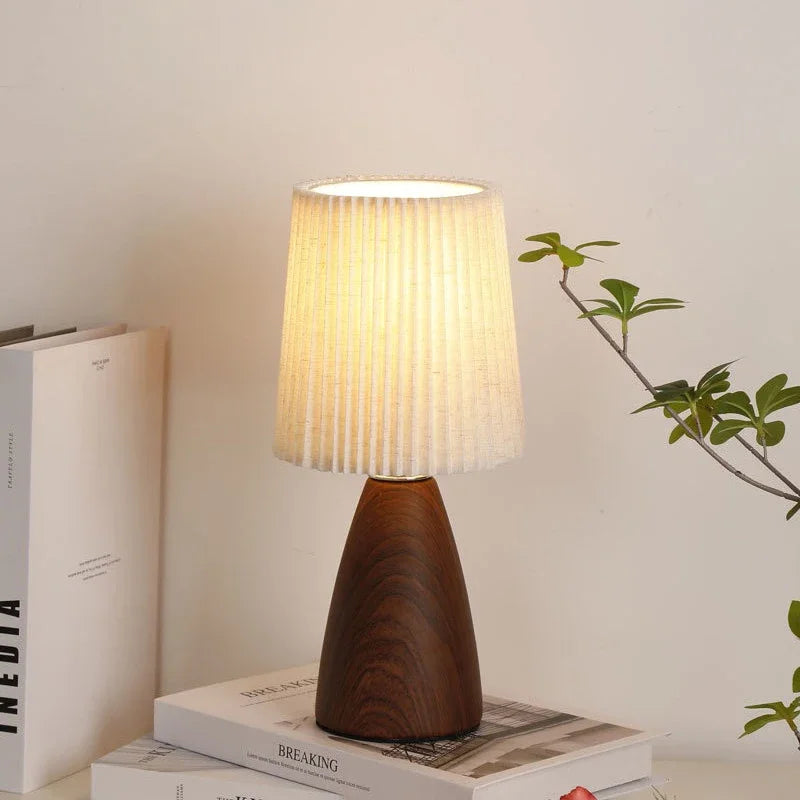 Nordic LED Table Lamp Bedroom USB Study Room Desktop Night Light Indoor Bedrooms Living ROOM Decotion LED Bedside Desk Lamps