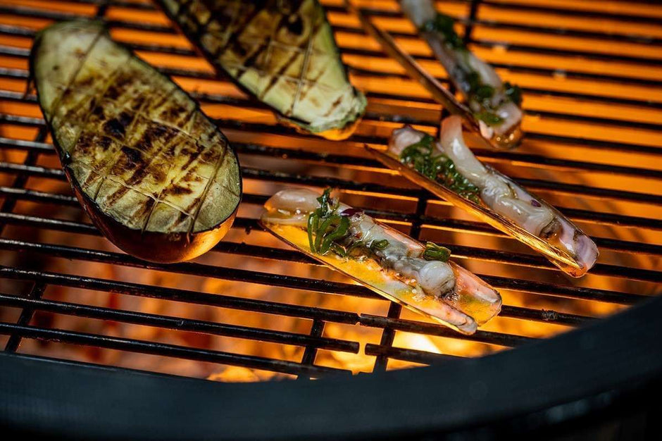 Large 19-Inch Kamado BBQ